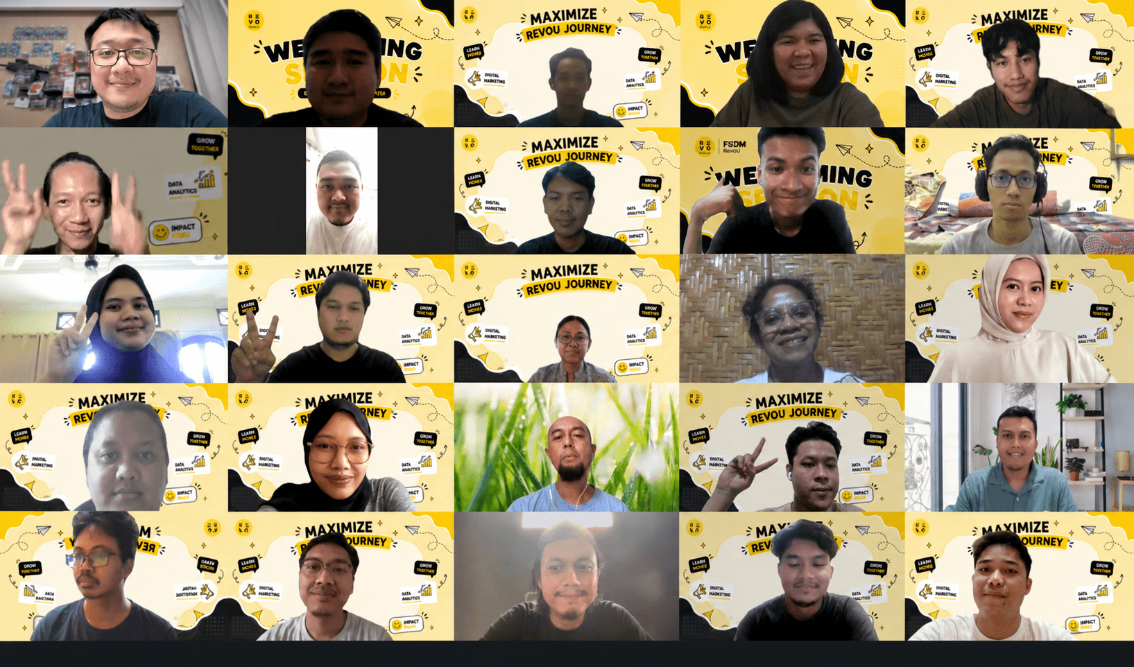 Tim orientasi pemasaran digital RevoU